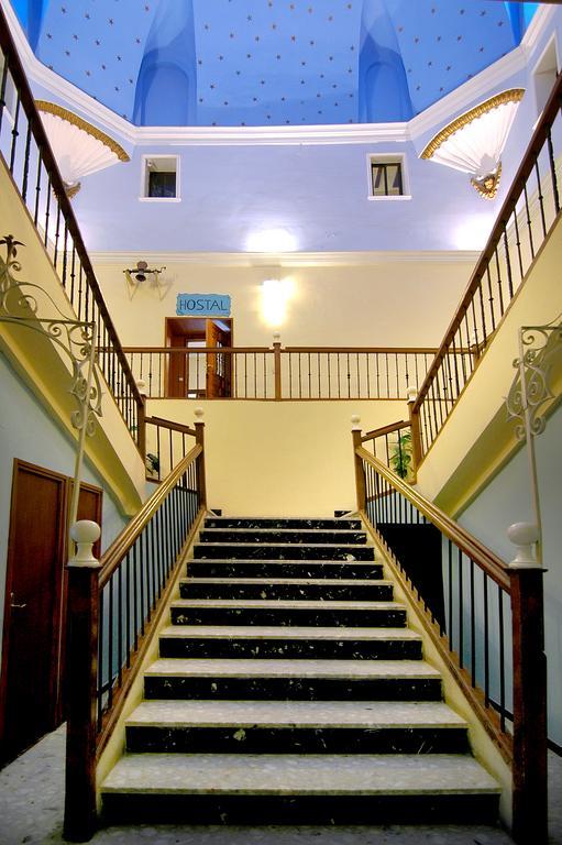 Hostal Palacete De Los Arcedianos Tarazona Exterior photo